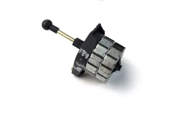 Headlight level adjustment motor