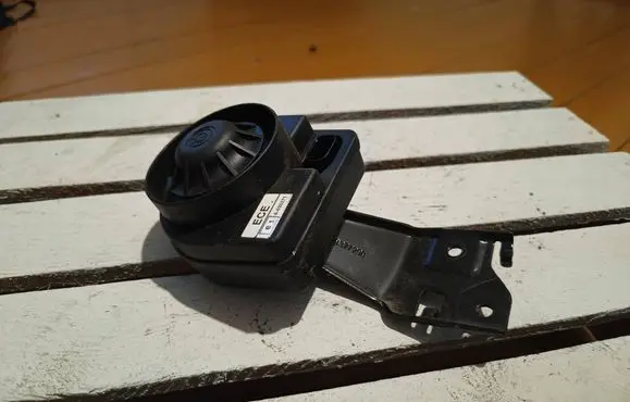 BMW 3 E46 Alarm system siren 8383152 2300H20022