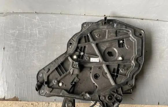 Tesla Model Y Rear door window regulator with motor 149551300G