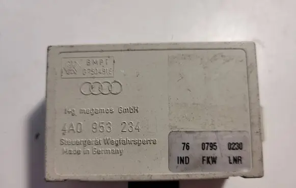 Audi A4 S4 B5 8D Immobilizer control unit/module 4A0953234 6750491E