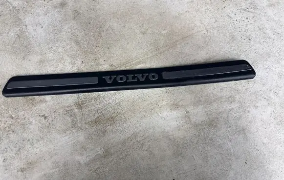 Volvo S80 Front sill trim cover 8659960