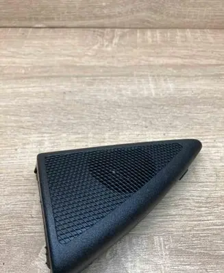 Mercedes-Benz E W211 Front door high frequency speaker A2117250198 A2118200202