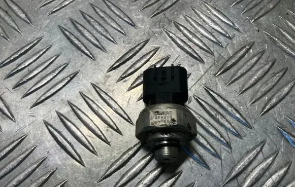 Toyota Avensis T270 Air conditioning (A/C) pressure sensor 4990007880