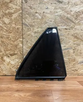 Toyota Avensis T250 Rear vent window glass 43R00048 DOT24AS2M68