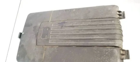 Volkswagen PASSAT B6 Battery box tray cover/lid 1K0915443A