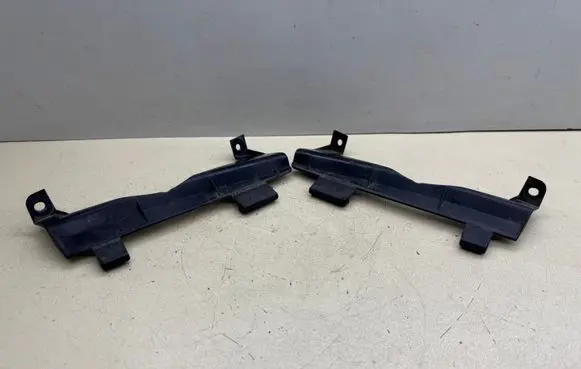 Volvo S60 Under headlight/headlamp trim 89002986 89002985 8620492