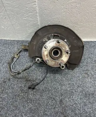Toyota Verso Front wheel hub