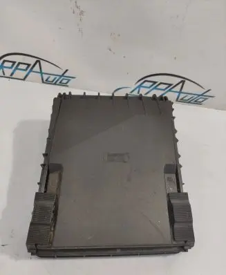 Audi A3 S3 8P Fuse box cover 1K0937132F 017180061 014189871