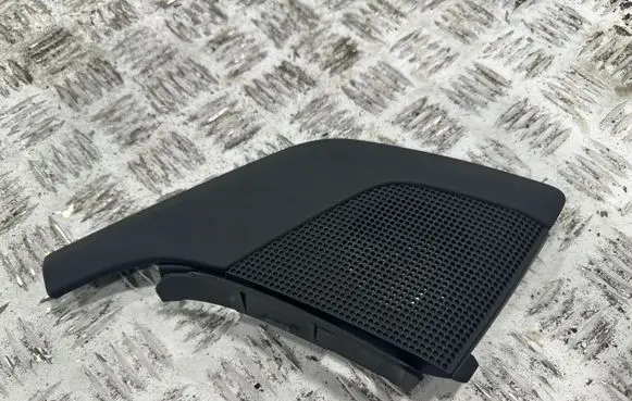 Chevrolet Corvette C8 Side speaker trim/cover 84706559 589558878 412270000000X