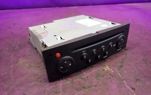 Renault Megane II Radio/CD/DVD/GPS head unit 