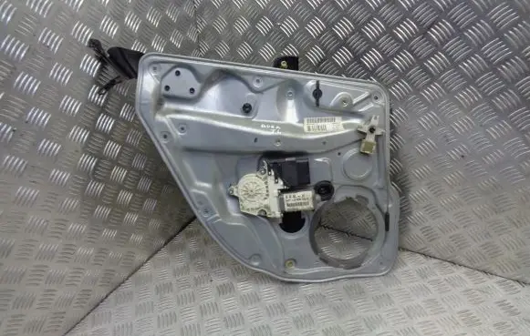 Volkswagen Bora Front door electric window regulator 1J5839729G