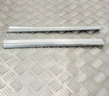 Mercedes-Benz SLC C107 Other exterior part A1076731930 A1076732030