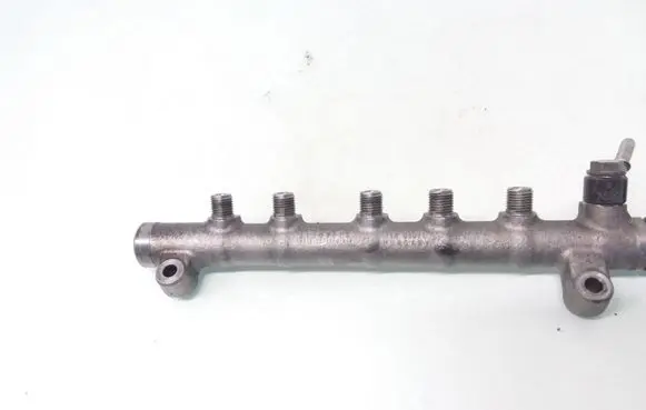 Volvo V60 Fuel main line pipe 31303612