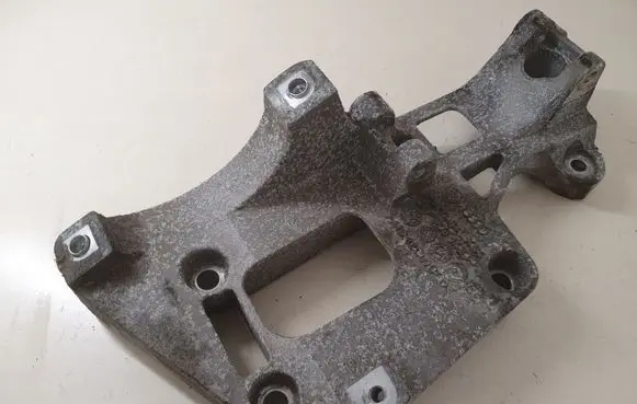 Generator/alternator bracket