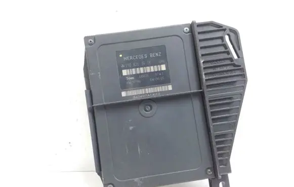Mercedes-Benz E W210 Comfort/convenience module 2108203826