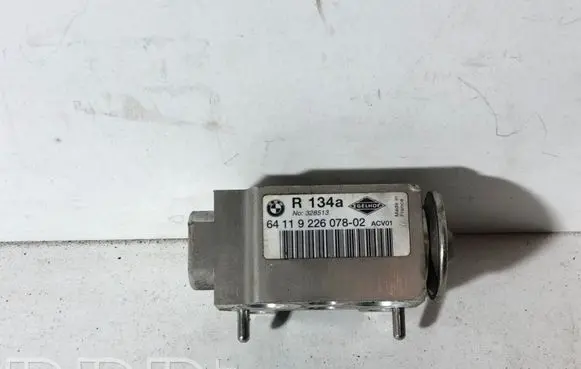 BMW 5 E60 E61 Air conditioning (A/C) expansion valve 328513 6411922607802