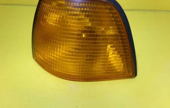 Front indicator light