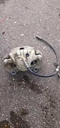 Chevrolet Camaro Front brake caliper