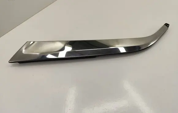 Peugeot 5008 II Rear side glass trim 9827008977