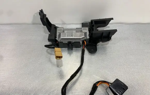 Cupra Formentor Voltage converter inverter 3F0907155