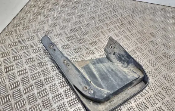 Honda CR-V Rear mudguard 75820