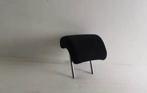 Nissan Juke I F15 Rear seat headrest 