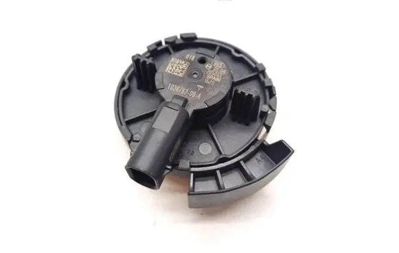 Tesla Model 3 Airbag deployment crash/impact sensor 1036762-00-A