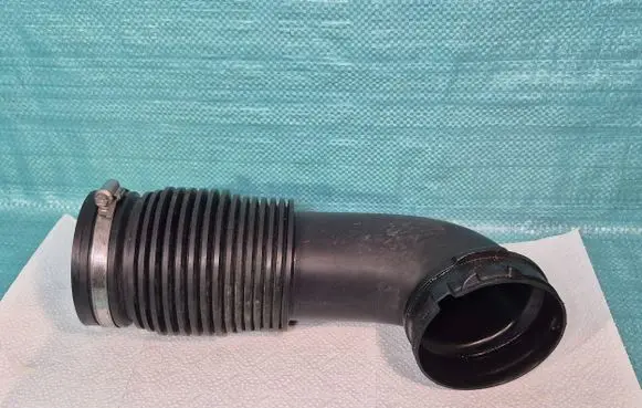 Mercedes-Benz B W246 W242 Air intake duct part A6510902242 12342A 11839A