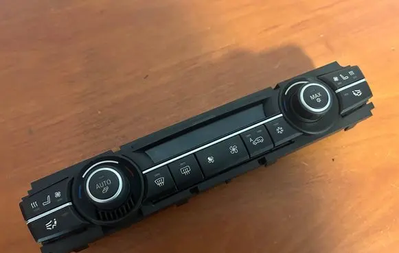 BMW X6 E71 Central console control unit 9234336