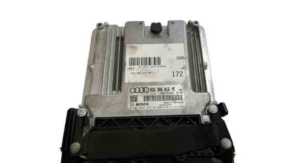Audi A6 S6 C6 4F Engine control unit/module 03G906016ME 1039S22678 0281014258
