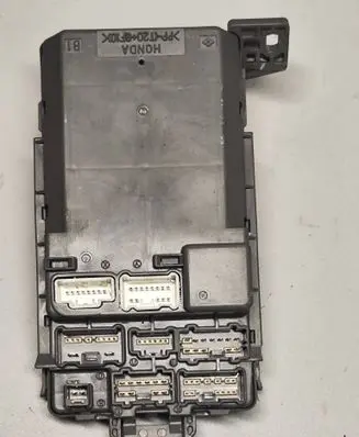 Honda Civic Fuse module J2A591