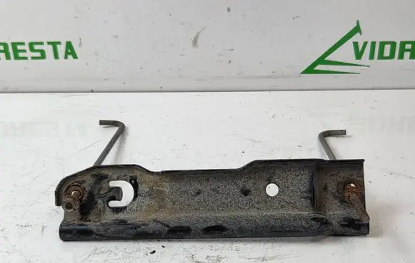 Honda CR-V Battery bracket 