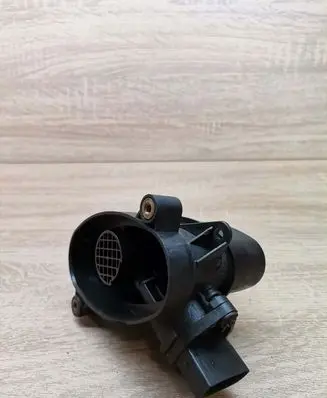 BMW 5 E39 Mass air flow meter 7787076 0928400468