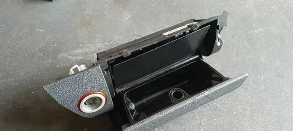 Volkswagen Touran I Car ashtray 1T2857961