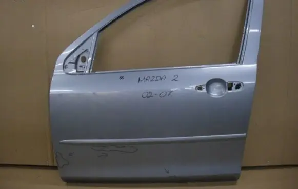 Mazda 2 Front door