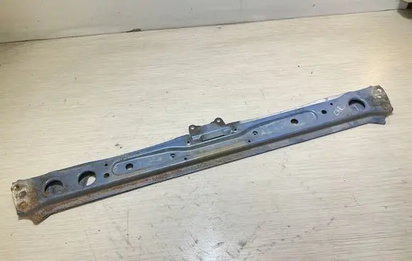 Toyota C-HR I Radiator mount bracket