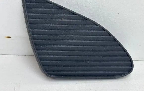 Lexus IS 220D-250-350 Front fog light trim/grill 5243753020