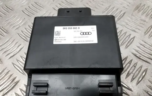 Audi A1 Voltage converter/converter module 8K0959663D