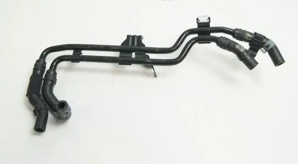 Volkswagen PASSAT B8 Engine coolant pipe/hose 03N122157E