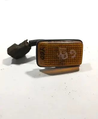 Nissan Patrol Y60 Front fender indicator light E46223
