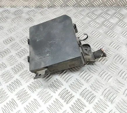 Nissan Juke II F16 Fuse module 284B71TT2C