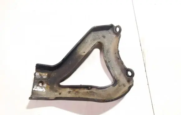 Engine mounting bracket