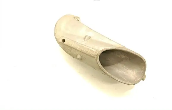 Engine mounting bracket