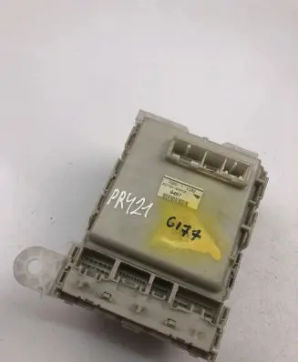 Toyota RAV 4 (XA30) Fuse box set 8273042010