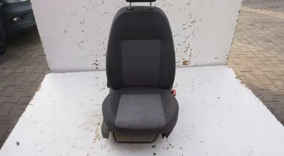 Peugeot 308 Front driver seat 