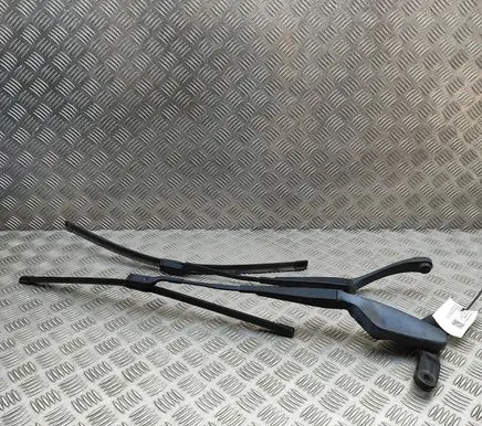 Mercedes-Benz C W204 Windshield/front glass wiper blade A2048202044 A2048202144