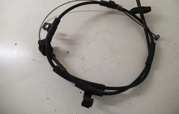Hyundai Tucson JM Throttle cable 