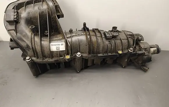 BMW 3 E90 E91 Intake manifold 7810178