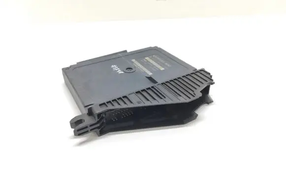 Mercedes-Benz E W210 Comfort/convenience module 2108203826