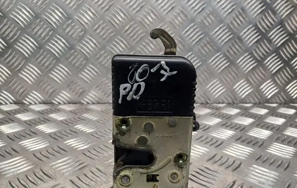 Peugeot 807 Front door lock